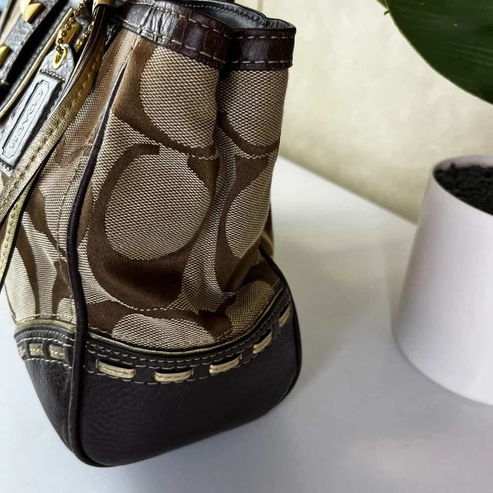 ♡ Coach Hamptons Horsebit Top Handle Bag F10313 ♡